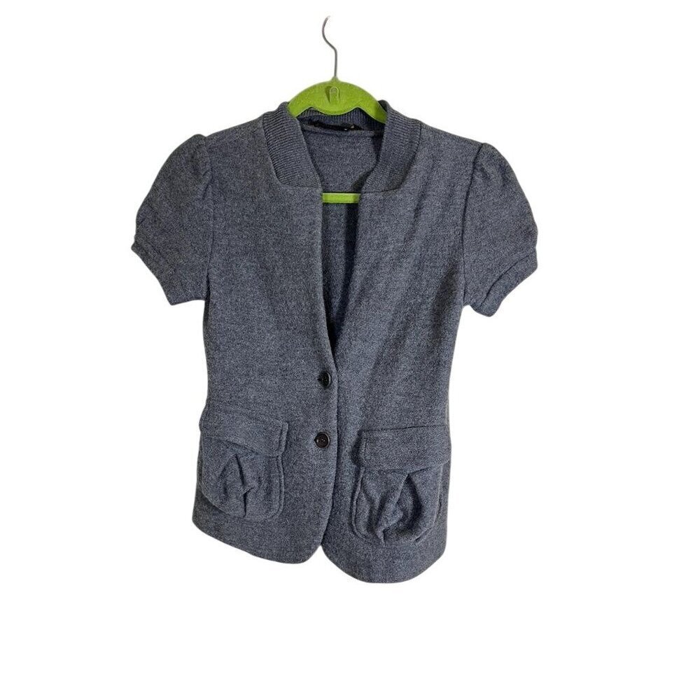 BCBG Maxazria Sweater Women M Gray Wool Cardigan Preppy Y2K Fitted Neutral Soft